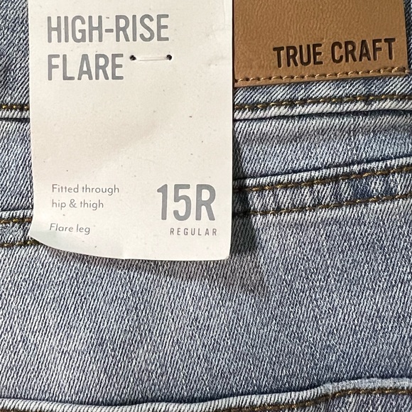 True Craft High Rise ⬆️ Flare Jeans👖 ➡️ NWT 🏷️ size 15R - Picture 2 of 6